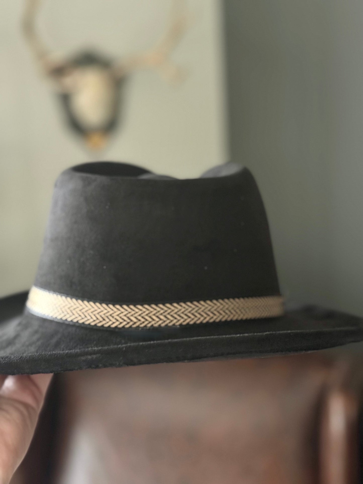 Black big brimmed felt hat