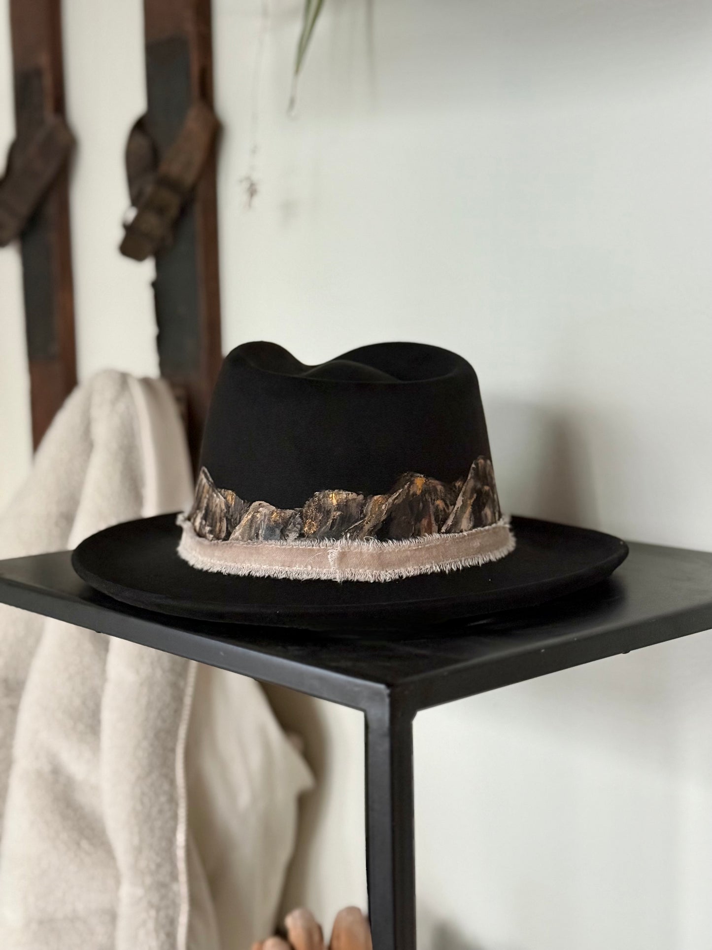 Black vegan suede rancher hat - black