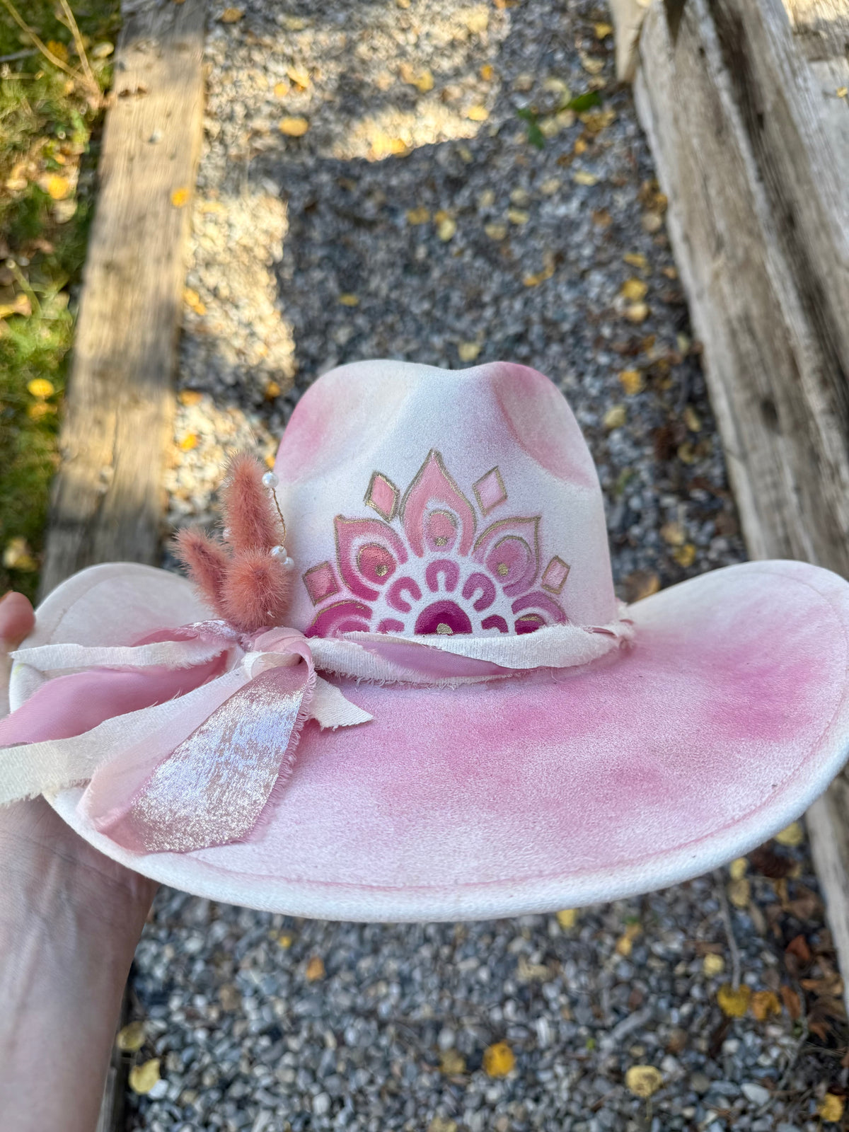 Hand painted white vegan suede cowgirl/boy hat - pink spray design